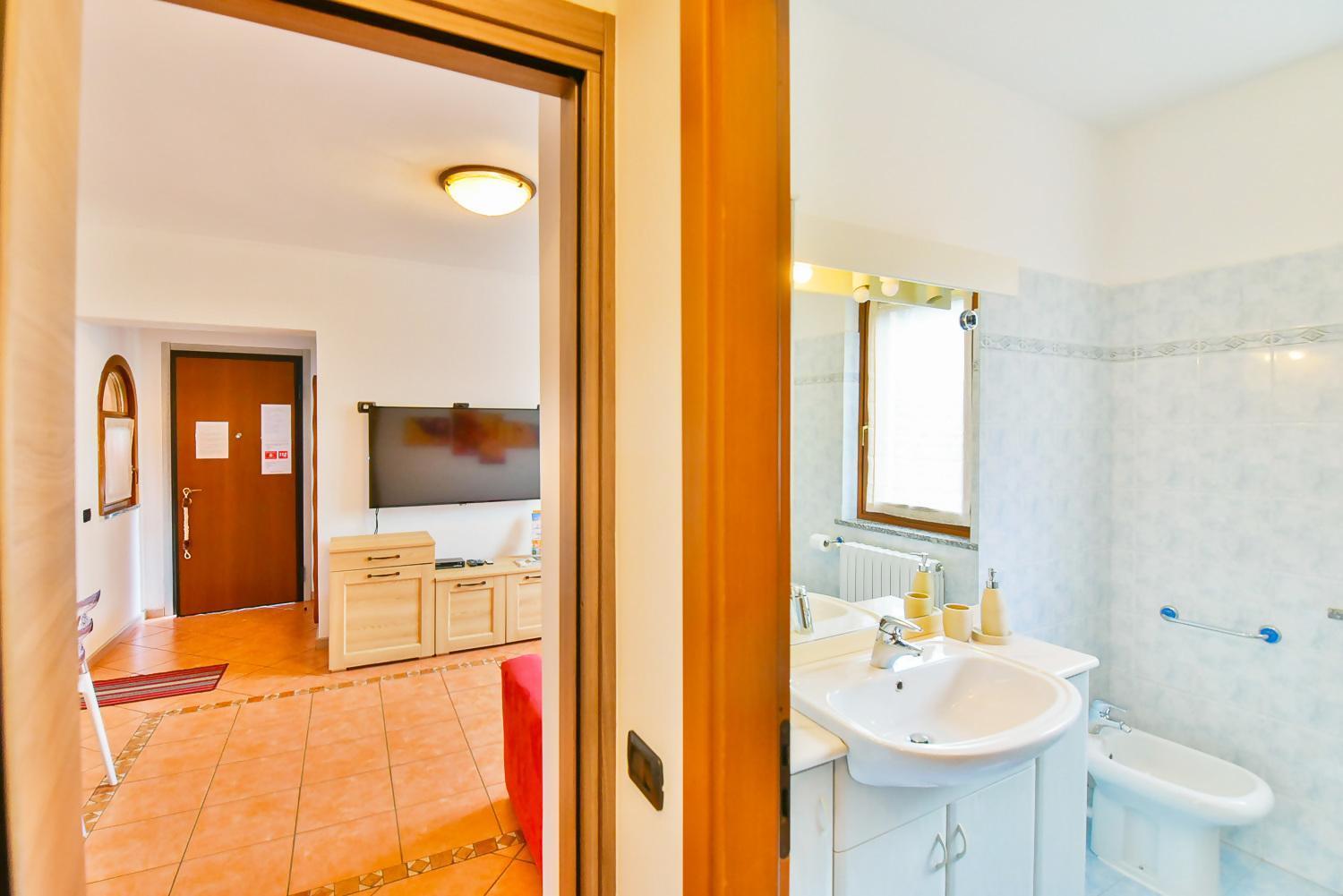 Jane E Jolie Holiday Home Private Swimming Pool Valbrona Екстериор снимка