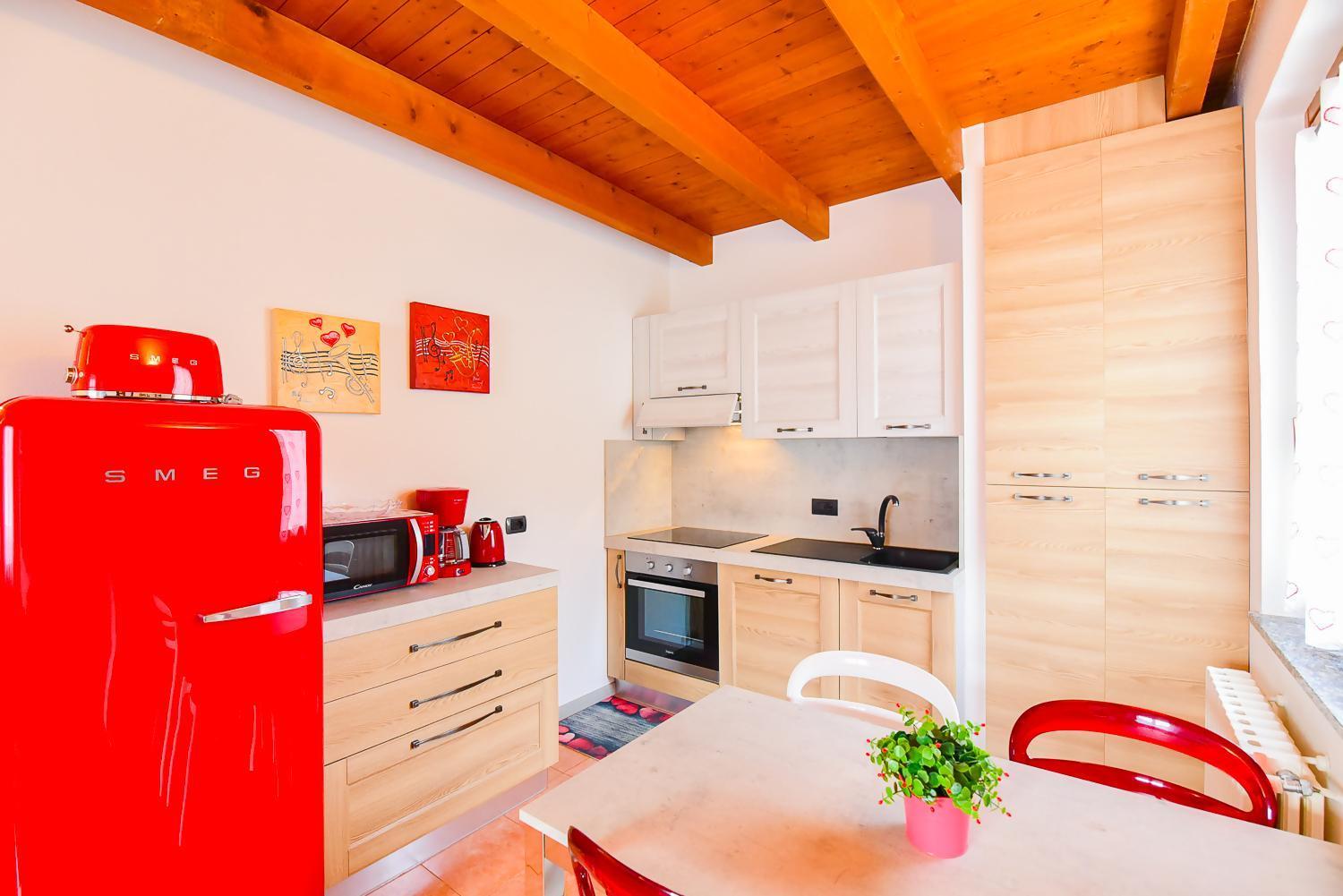Jane E Jolie Holiday Home Private Swimming Pool Valbrona Екстериор снимка