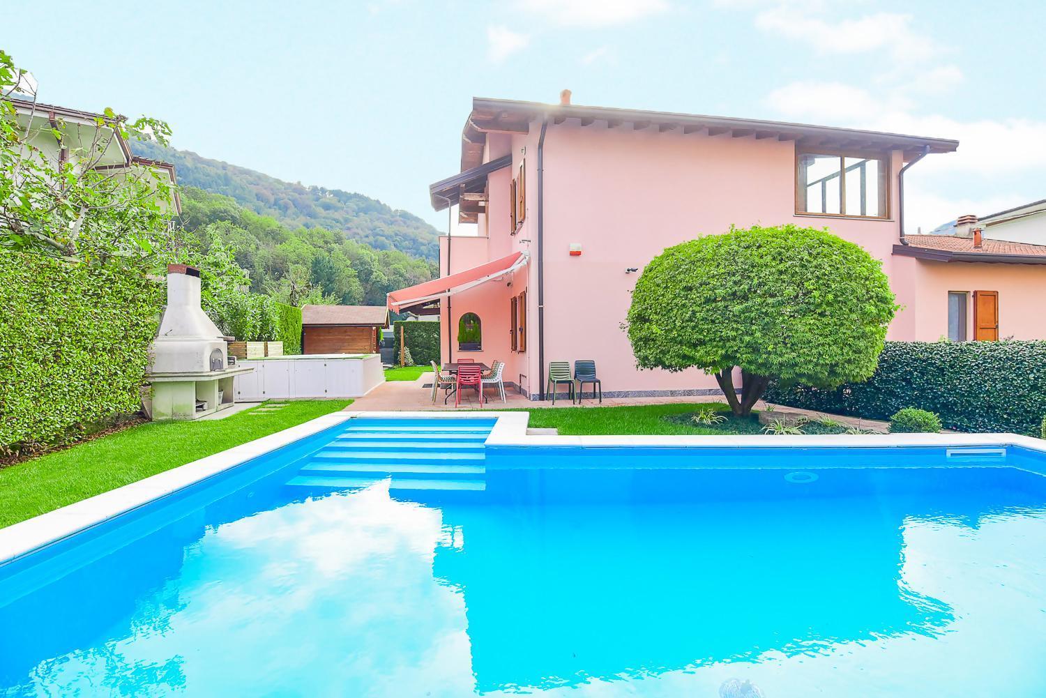 Jane E Jolie Holiday Home Private Swimming Pool Valbrona Екстериор снимка