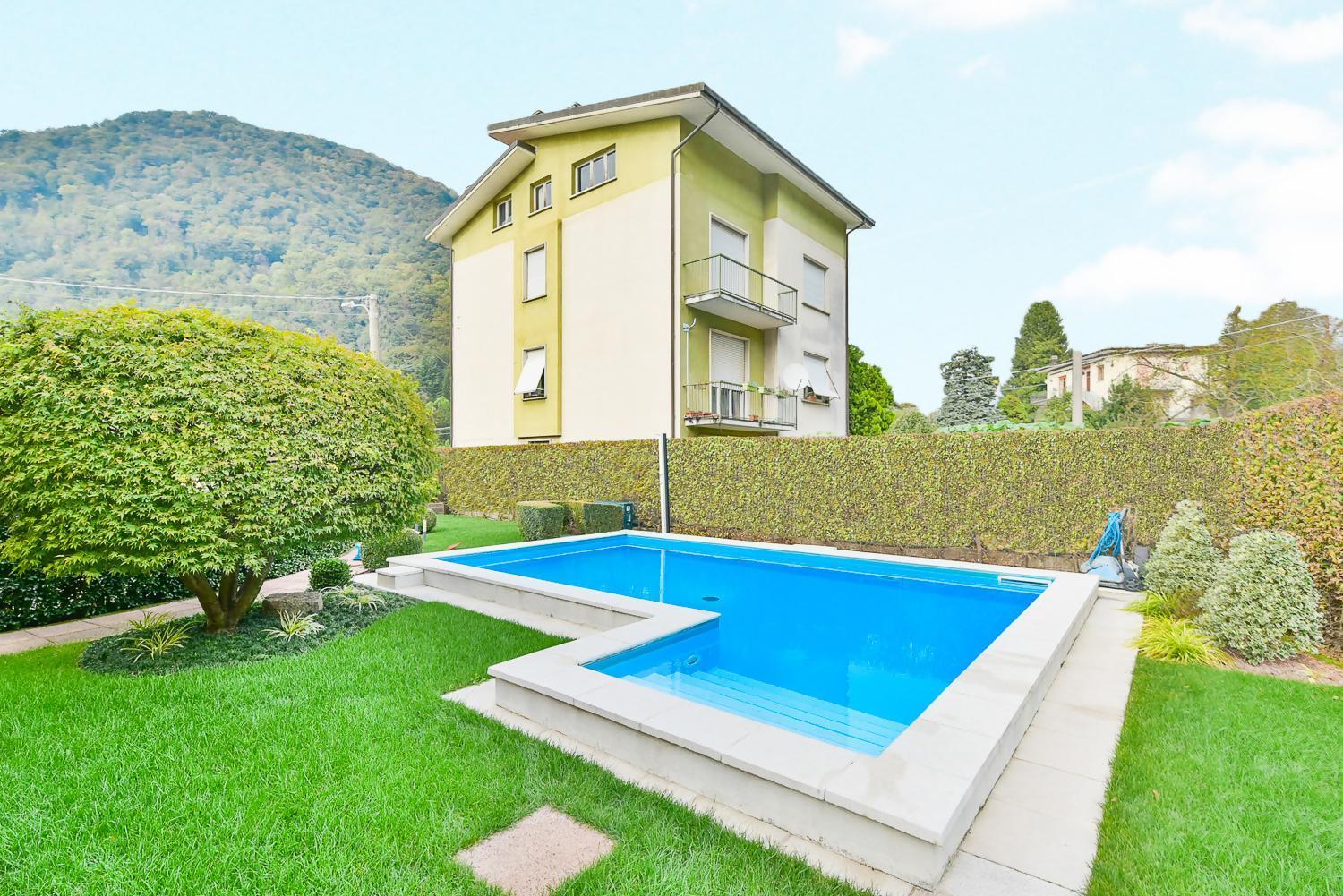 Jane E Jolie Holiday Home Private Swimming Pool Valbrona Екстериор снимка